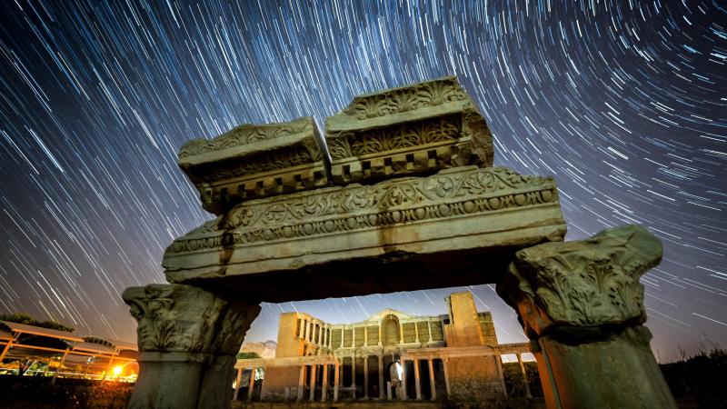 Nisan ve mayıs aylarında iki meteor yağmuru: Türkiye’den nasıl izlenecek?